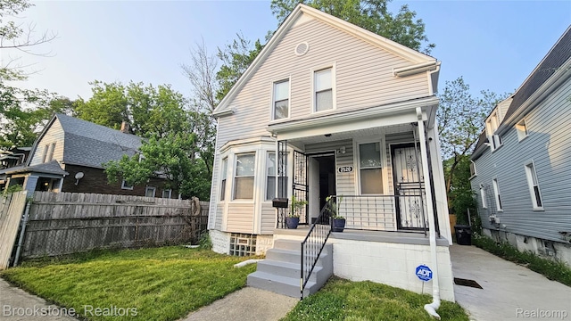2520 Seyburn St, Detroit, MI 48214 - view of front of house with covered porch