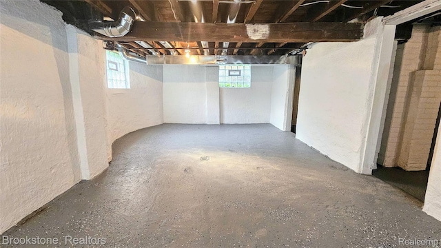 2520 Seyburn St, Detroit, MI 48214 - basement with a textured wall