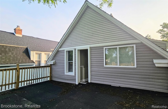 2520 Seyburn St, Detroit, MI 48214 - rear view of house
