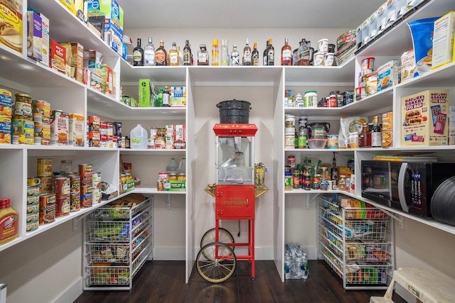 68363 Calvin Center Rd, Cassopolis, MI 49031 - view of pantry