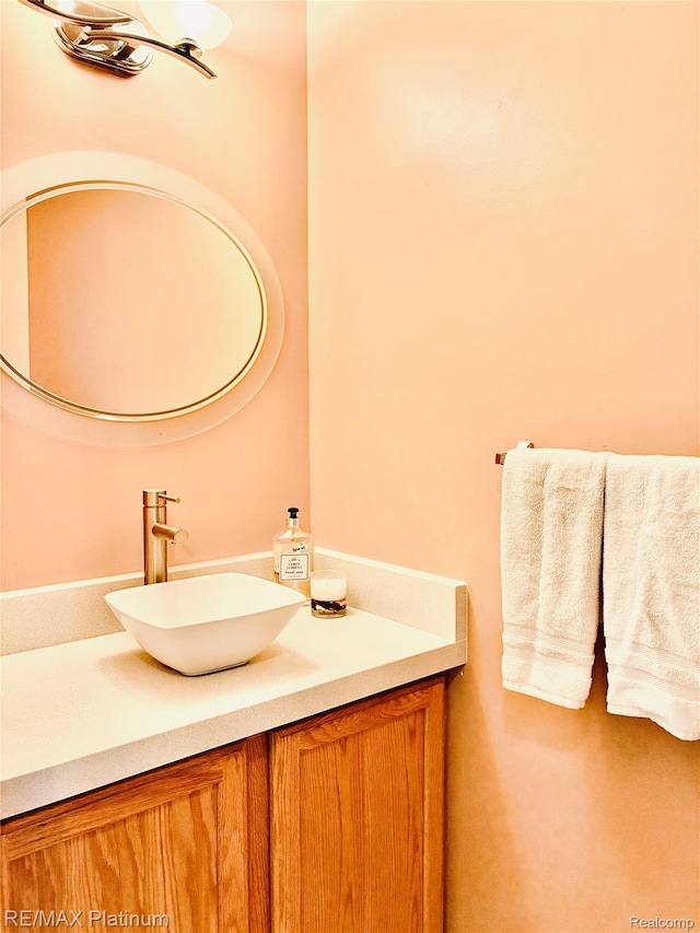 5089 Northfield Dr, Howell, MI 48843 - bathroom featuring vanity