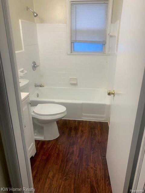 9451 Camley St, Detroit, MI 48224 - photo 5