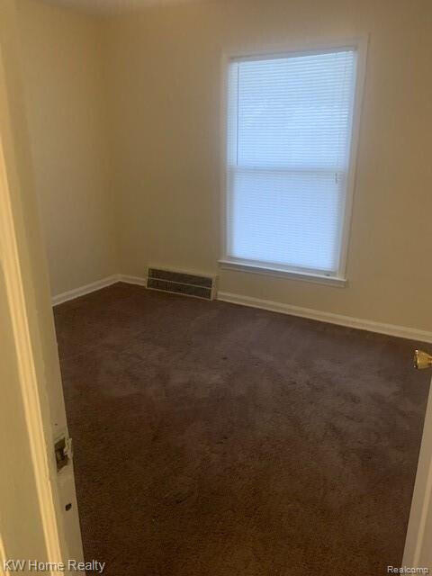 9451 Camley St, Detroit, MI 48224 - photo 4