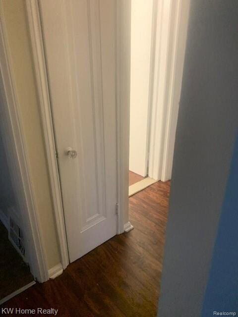 9451 Camley St, Detroit, MI 48224 - photo 3