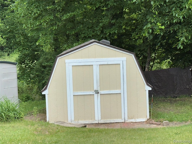 7841 Horseshoe Creek Ct, Whitmore Lake, MI 48189 - view of shed