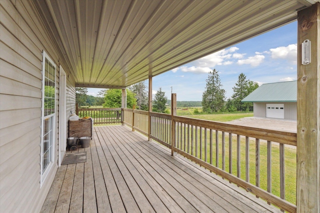 21576 220th Ave, Tustin, MI 49688 - deck with a yard