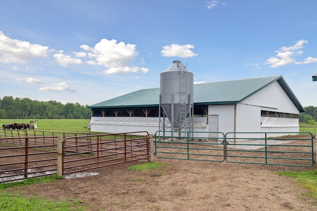 21576 220th Ave, Tustin, MI 49688 - stable with a view of rural / pastoral area