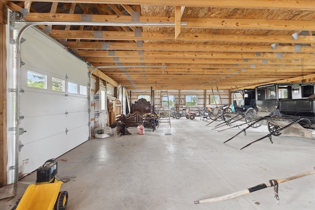 21576 220th Ave, Tustin, MI 49688 - view of garage