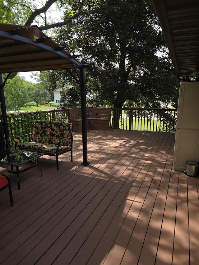28548 Fairlane Dr, Dowagiac, MI 49047 - view of wooden deck