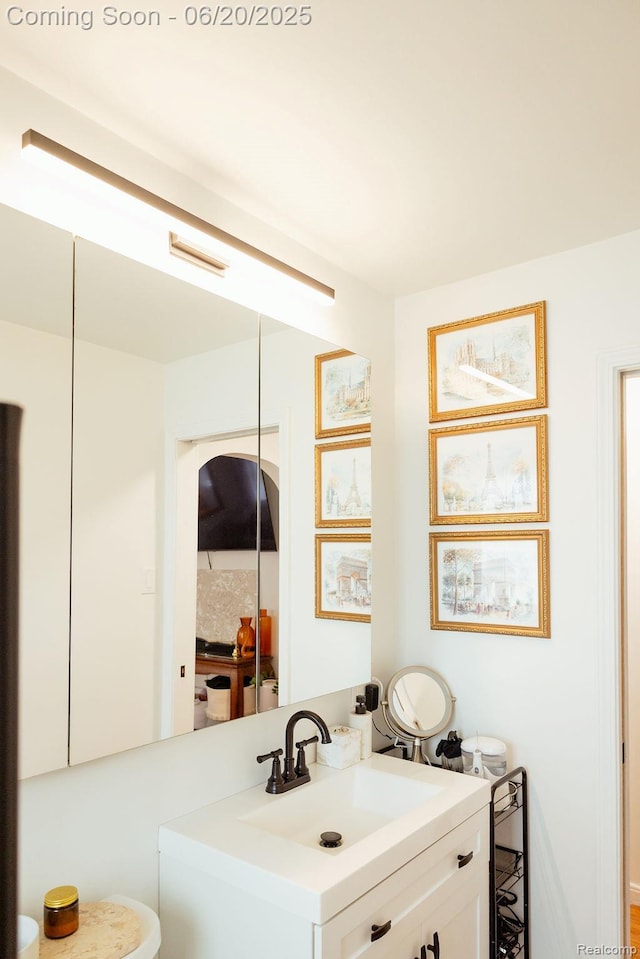 632 S Edison Ave, Royal Oak, MI 48067 - bathroom with vanity
