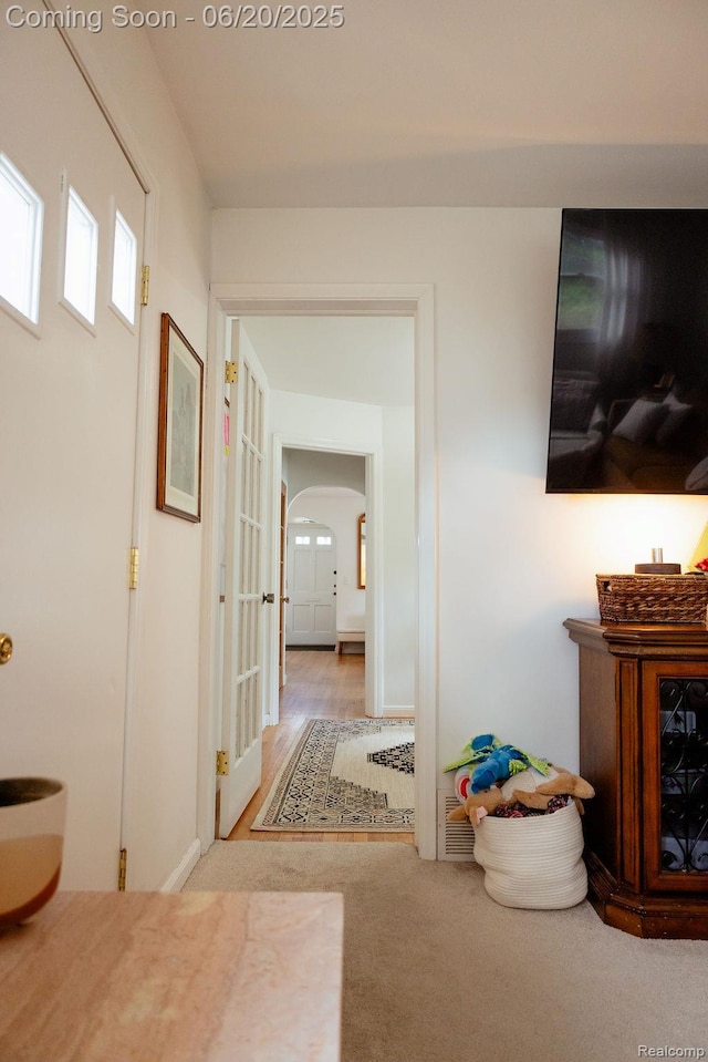 632 S Edison Ave, Royal Oak, MI 48067 - hall featuring arched walkways and carpet floors