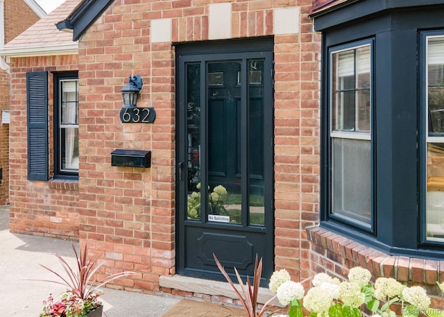632 S Edison Ave, Royal Oak, MI 48067 - doorway to property featuring brick siding