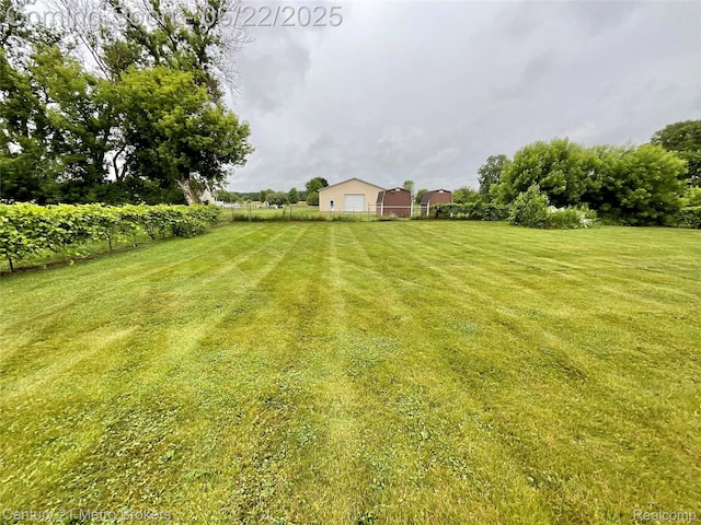 7094 Reid Rd, Swartz Creek, MI 48473 - view of yard