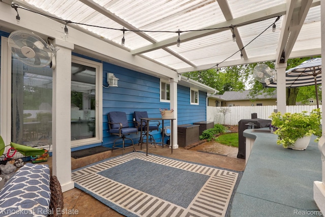 605 Shawnesee, Flushing, MI 48433 - view of patio