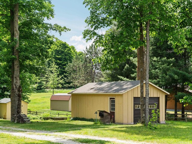 10090 E 48th Rd, Cadillac, MI 49601