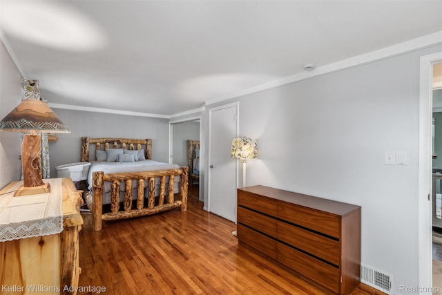 9286 Dudley St, Taylor, MI 48180 - bedroom featuring wood finished floors