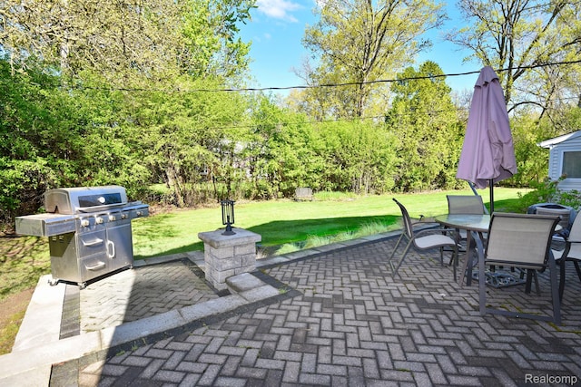 5100 Kings Gate Way, Bloomfield Hills, MI 48302 - view of patio / terrace featuring grilling area and outdoor dining space