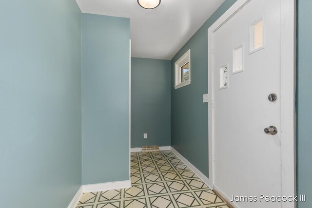37 Rose St SW, Grand Rapids, MI 49507 - photo 4