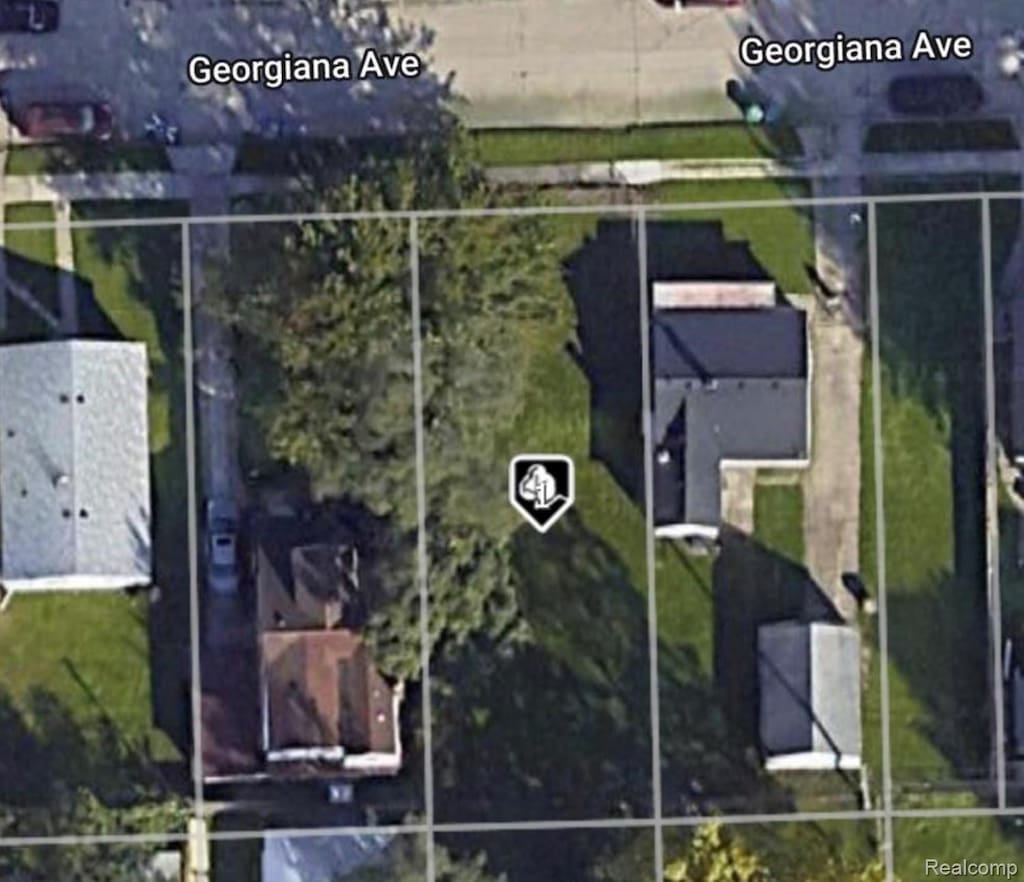 12754 Georgiana Ave, Macomb, MI 48089