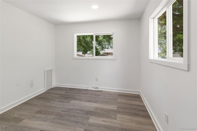 3166 Highland Blvd, Highland, MI 48356 - unfurnished room with wood finished floors and recessed lighting