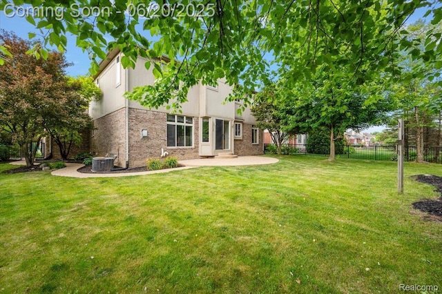 18852 Newbridge Dr, Macomb, MI 48044 - view of yard with a patio