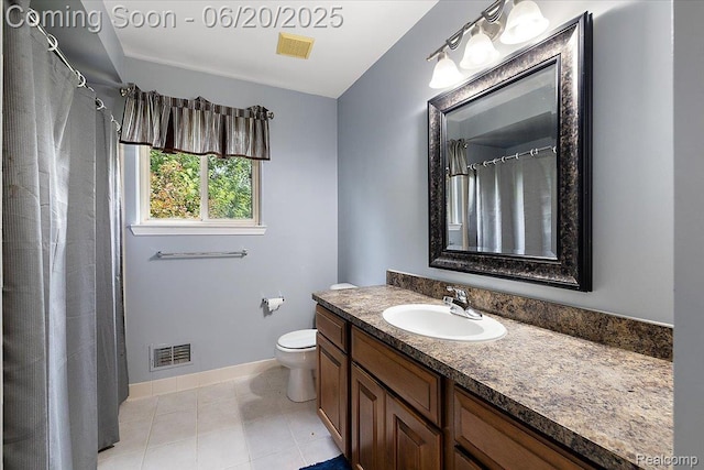 18852 Newbridge Dr, Macomb, MI 48044 - full bath featuring vanity and curtained shower