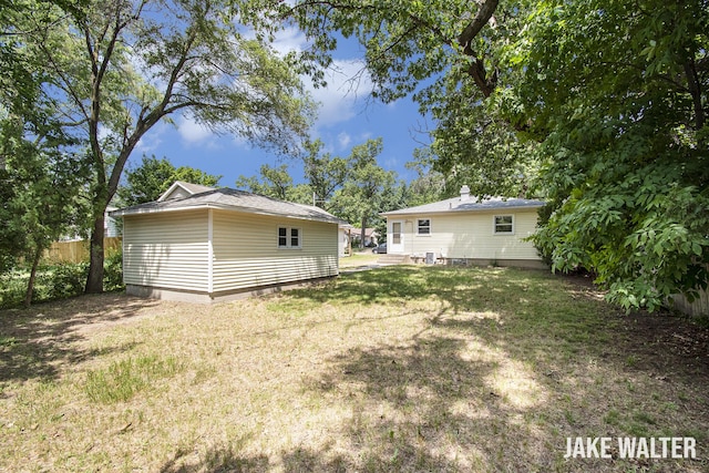 1428 Matilda St NE, Grand Rapids, MI 49503 - view of yard