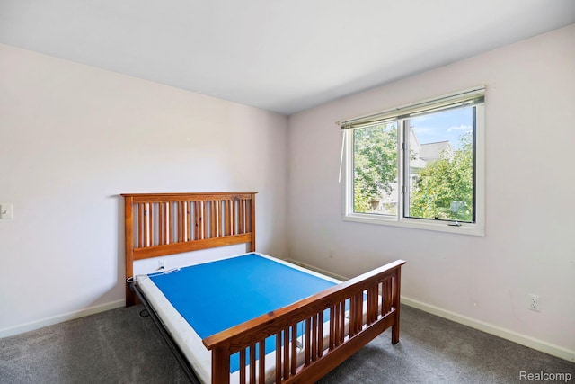 29680 Olympia Ct, Farmington Hills, MI 48336 - carpeted bedroom featuring baseboards