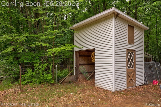 6275 Caine Rd, Vassar, MI 48768 - view of outdoor structure