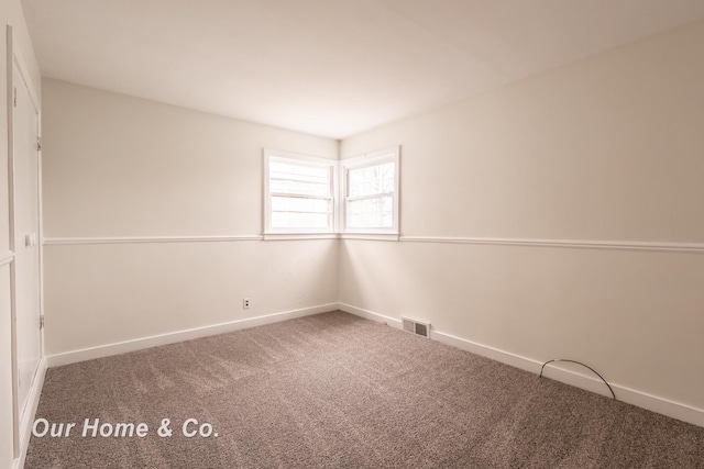 1716 Sycamore St, Saginaw, MI 48602 - empty room with carpet