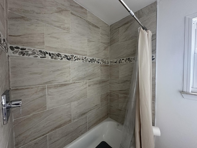 29635 Julius Blvd, Westland, MI 48186 - full bath featuring shower / tub combo