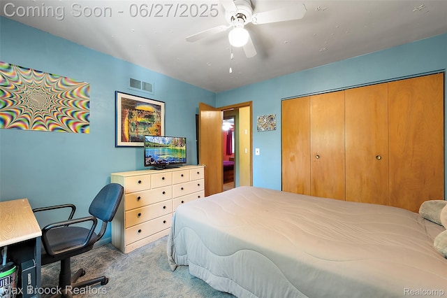 7189 Lindenmere Dr, Bloomfield Hills, MI 48301 - carpeted bedroom with a closet and ceiling fan