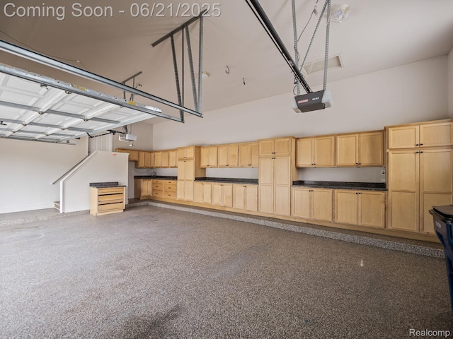 1539 Bartley Ln, Bloomfield Hills, MI 48304 - garage featuring a garage door opener