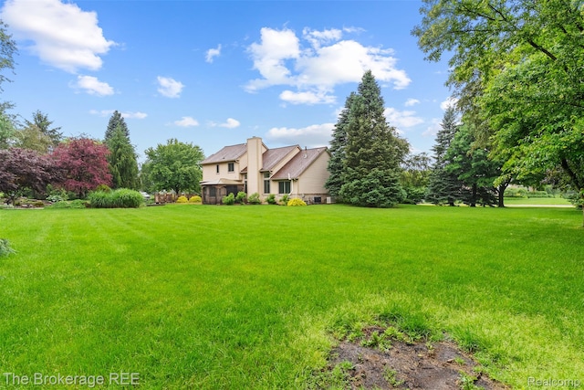 2048 Mayfair Dr, White Lake, MI 48383 - view of green lawn