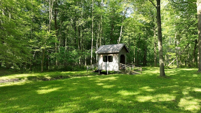 5724 E Townline Rd, Birch Run, MI 48415 - view of outdoor structure with a forest view