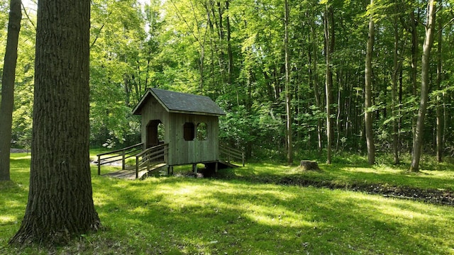 5724 E Townline Rd, Birch Run, MI 48415 - view of outdoor structure with a view of trees