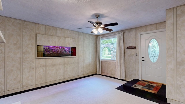 5724 E Townline Rd, Birch Run, MI 48415 - foyer entrance with ceiling fan and a textured ceiling