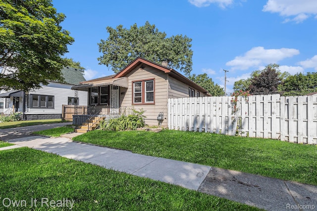 198 Fairmont St, Wyandotte, MI 48218 - view of front of house