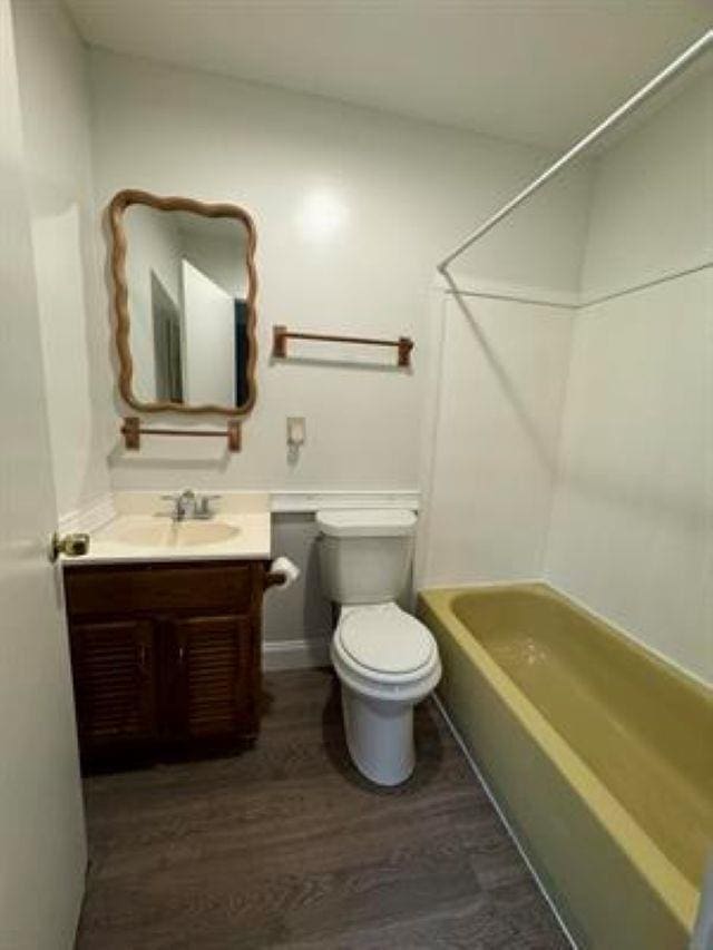 3148 Woodrow Ave, Flint, MI 48506 - full bath featuring vanity and  shower combination