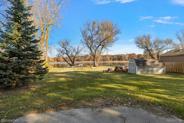2231 N St, Milford, MI 48380 - fenced yard with a storage shed