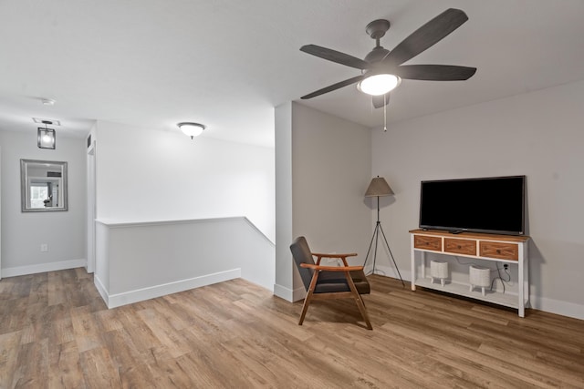 14846 Portage Rd, Vicksburg, MI 49097 - sitting room featuring wood finished floors and ceiling fan