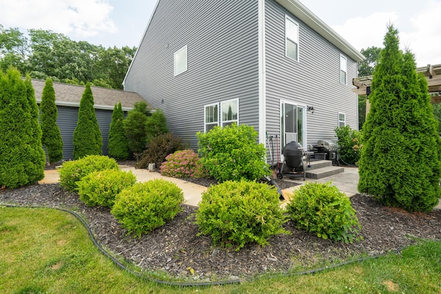 14846 Portage Rd, Vicksburg, MI 49097 - back of house with a patio