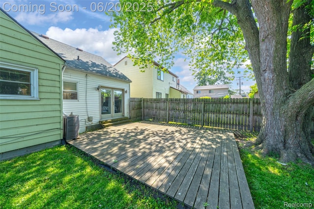 22410 Glen Ct, Saint Clair Shores, MI 48080 - view of deck