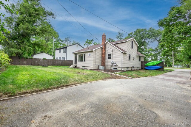 1311 W Oakley Park Rd, Commerce Twp, MI 48390 - photo 11