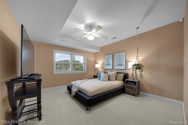 6510 Commerce Rd, West Bloomfield, MI 48324 - bedroom featuring carpet flooring and a ceiling fan
