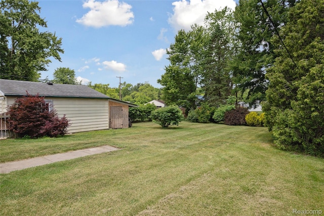 39248 Wade Rd, Taylor, MI 48174 - view of green lawn