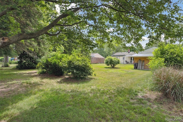 39248 Wade Rd, Taylor, MI 48174 - view of yard