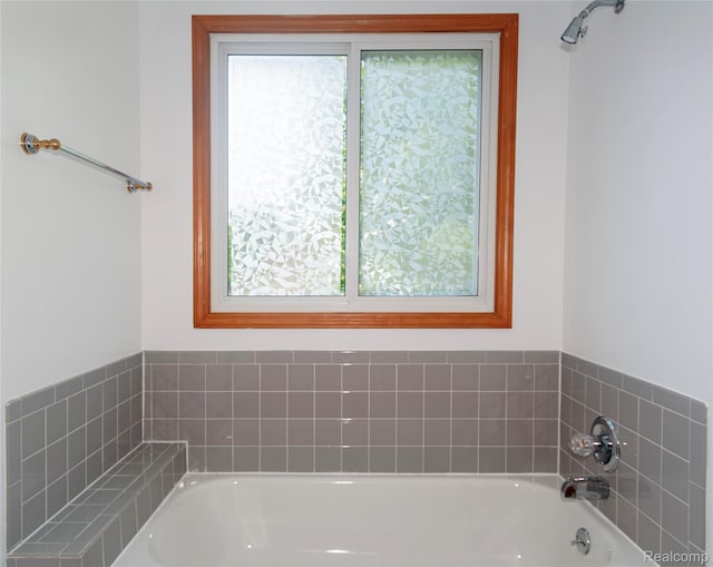 28475 Tiffin Dr, Chesterfield, MI 48047 - full bath featuring a bath