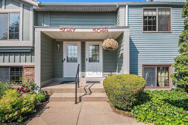 5049 Stauffer Ave SE, Grand Rapids, MI 49508 - doorway to property