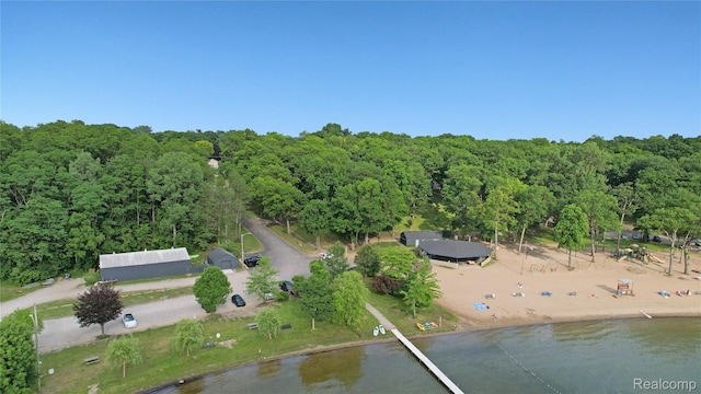 3851 Mapleleaf Rd, Waterford, MI 48328 - view of property location with a large body of water